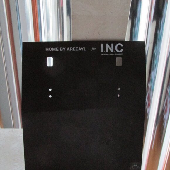 HOME by Areeayl Inc. International Concepts for Macy's Chair Seat Choker - Picture 3 of 6